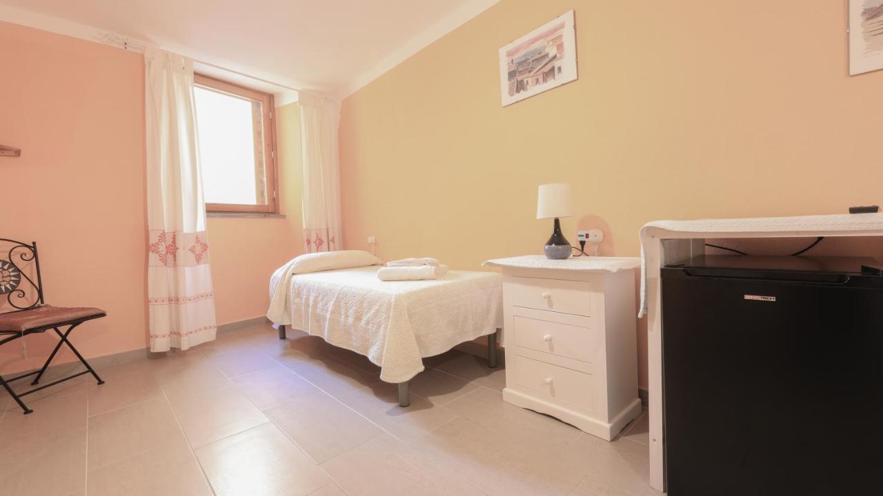 Welcomely - S'Apposentu Hotel Bosa Luaran gambar