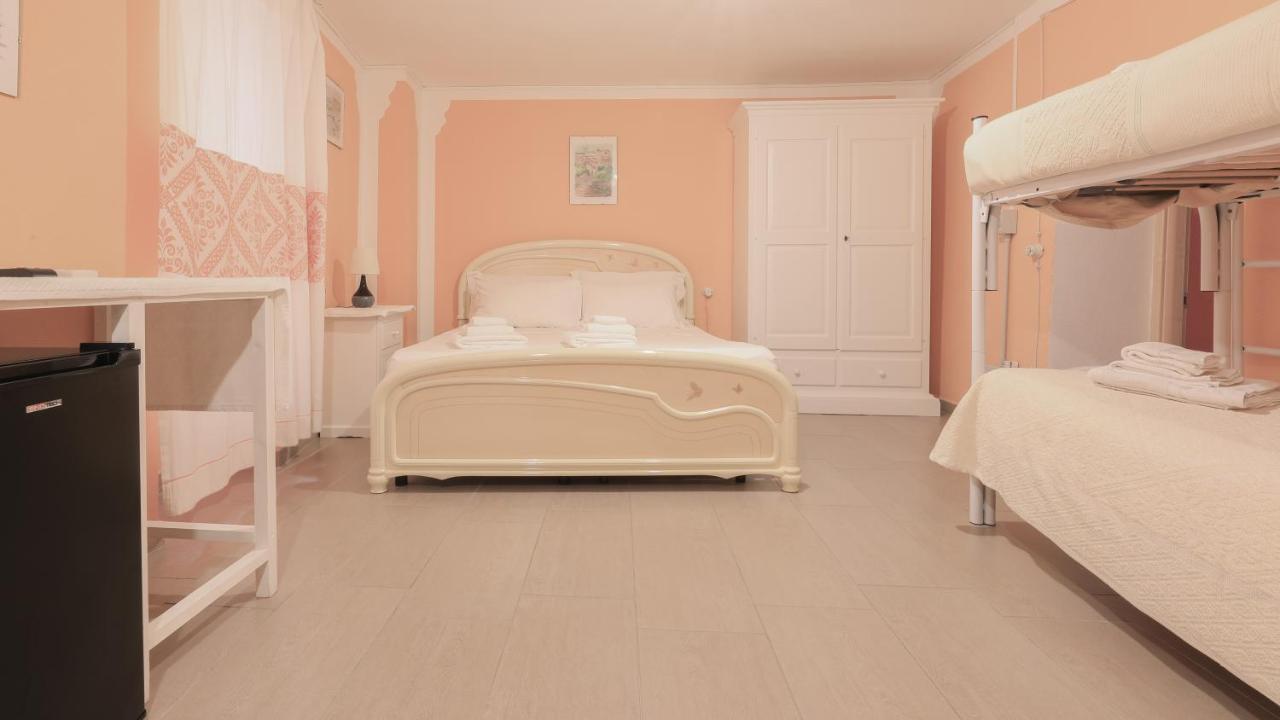 Welcomely - S'Apposentu Hotel Bosa Luaran gambar