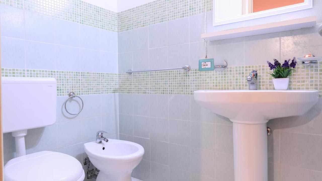 Welcomely - S'Apposentu Hotel Bosa Luaran gambar